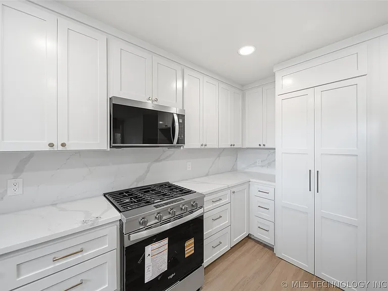 10714 S 86th East Cir — Photo 11
