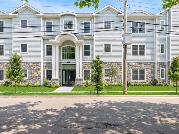 22 Sagamore Hill Dr #3C