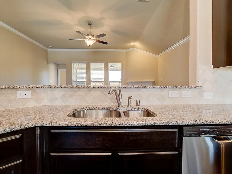 217 Baldwin Dr — Photo 31