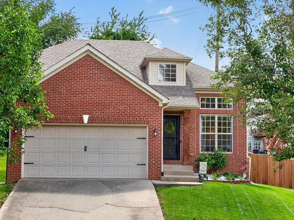 888 Lauderdale Dr, Lexington, KY 40515