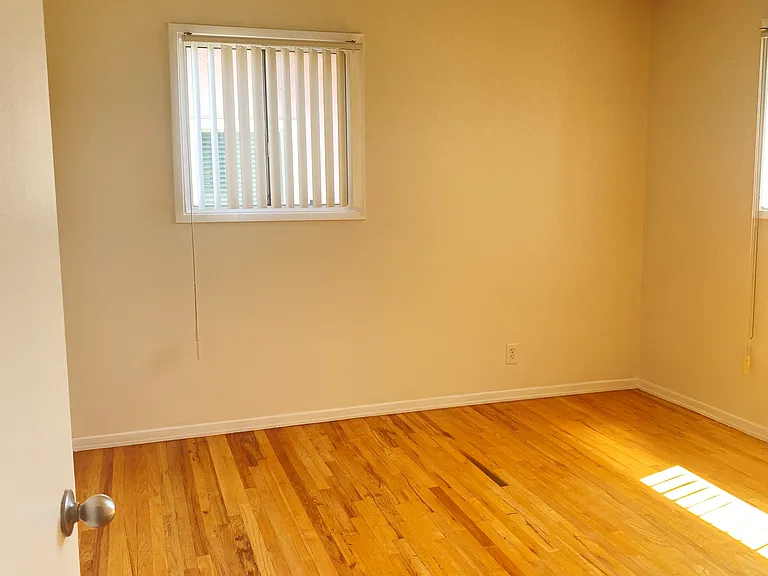 1507 Federal Ave #10 — Photo 4