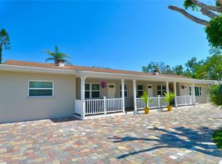 411 Pameto Rd, Nokomis, FL 34275