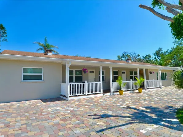 411 Pameto Rd, Nokomis, FL 34275