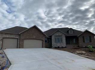 2046 N Grindstone Ave, Springfield, MO 65802
