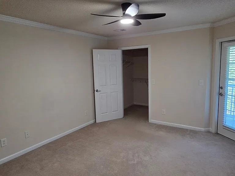 130 Shallowford Reserve Dr #303 — Photo 3