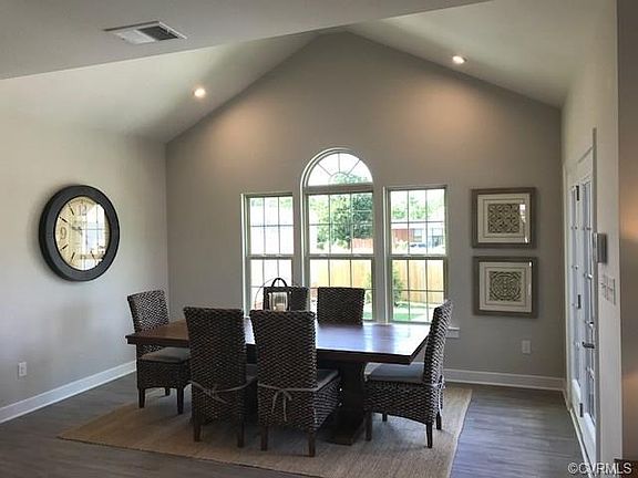4th image of 12200 Manor Crossing Dr