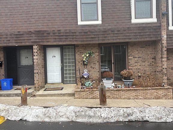 2nd image of 11829 Academy Rd #29-B