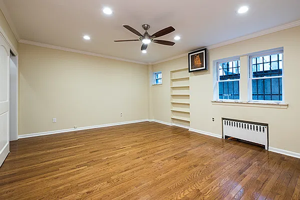 Rented by Perry Associates NYC Inc | media 4