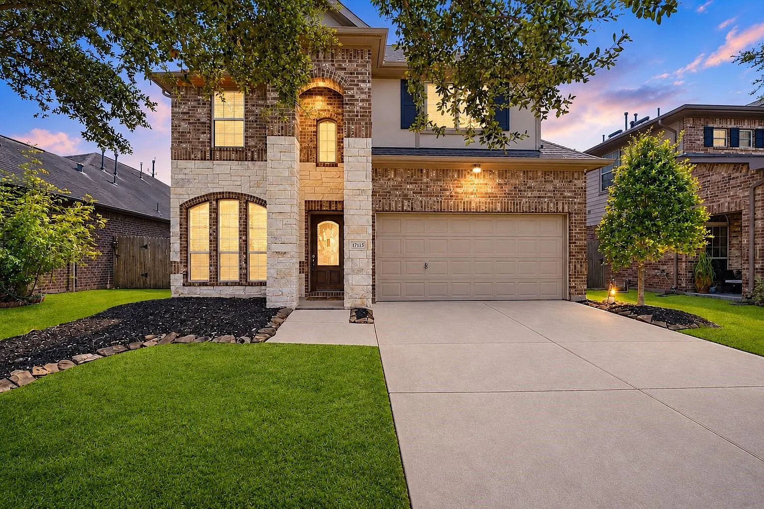 4 bed, 2.5 bath, 2481 sqft, $2,650 — Photo 1