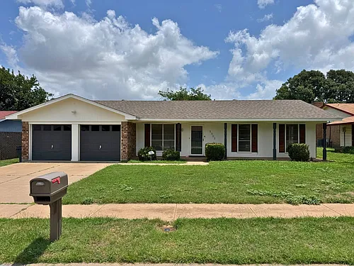 5507 Hooper Dr Photo 1