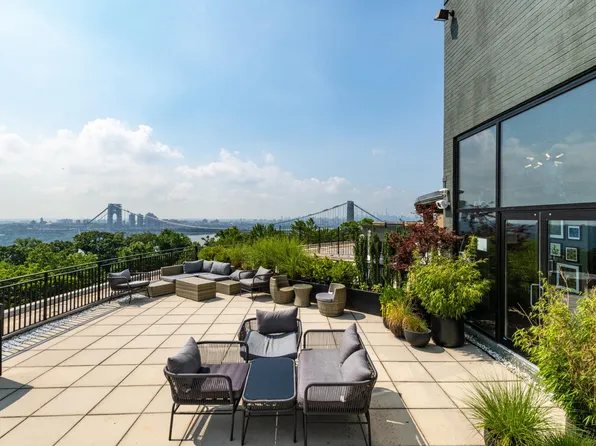 2400 Hudson Terrace image 9 of 31