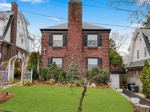 44 Westbury Ave, Staten Island, NY 10301