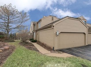 2368 Oak Hill Rd, Lake Barrington, IL 60010