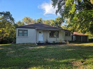 9915 North Rd, Fairview Heights, IL 62208