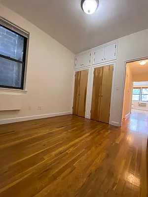 Rented by Brown Harris Stevens | media 21