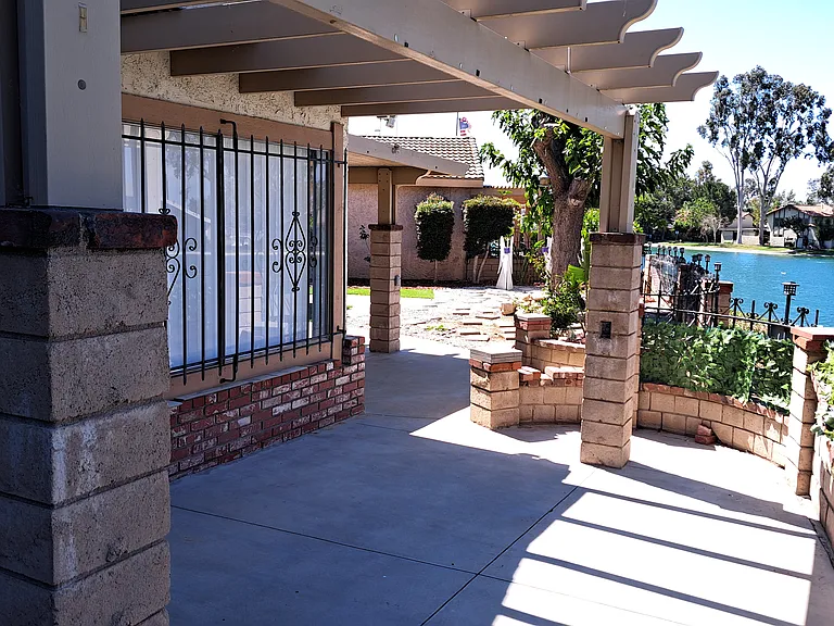Back yard breakfast area