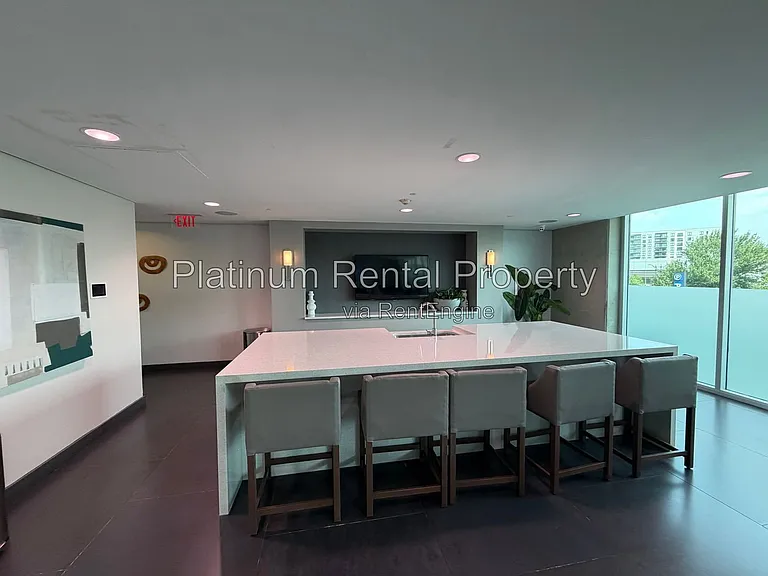 361 17th St #2022 — Photo 39