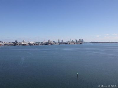 800 E Claughton Island Dr #1202, Miami, FL, 33131