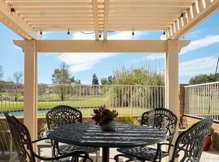 919 Wentworth Cir, Vista, CA 92081