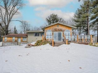 26 Stewart Lake Rd, Georgian Bay, ON P0C1H0