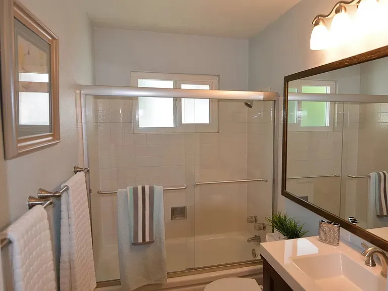 4181 Blewett St — Photo 9