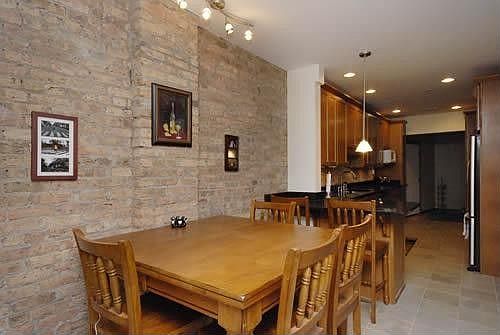 5th image of 930 W Ainslie St #G-3