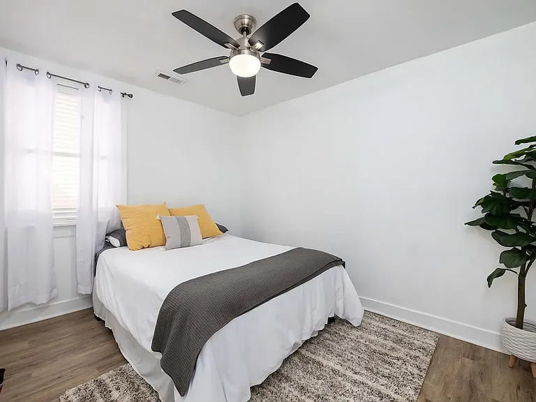 108 Claiborne St — Photo 10