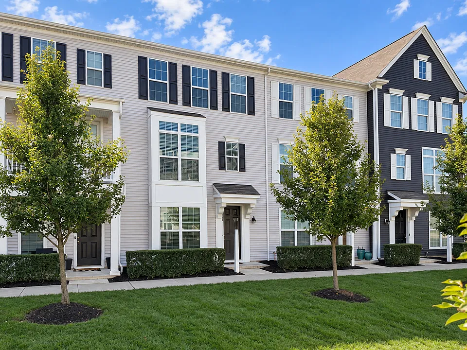 508 Mayer Pl
