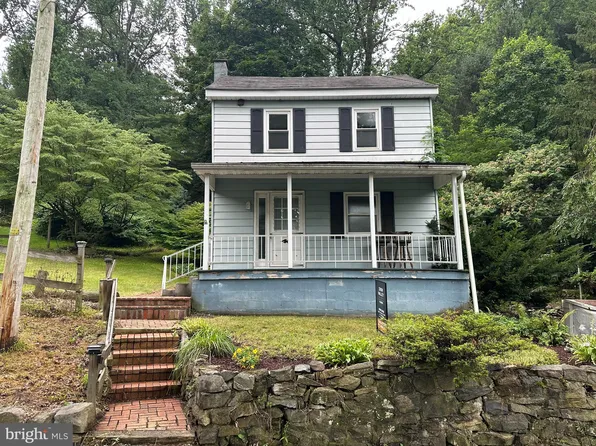 667 Point Rd, Wernersville, PA 19565