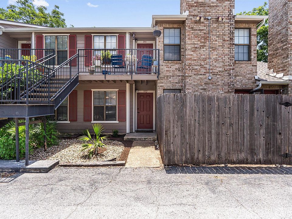 1st image of 2907 Pearl St APT 102