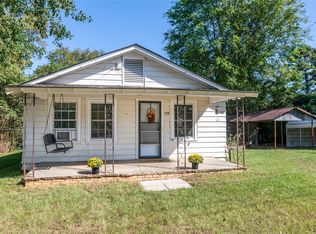 170 Holt St, Overton, TX 75684