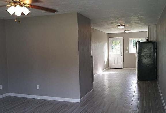 2nd image of 757 Iowa St