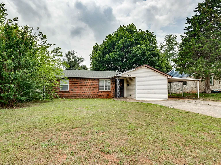3628 Firethorn Dr — Photo 3