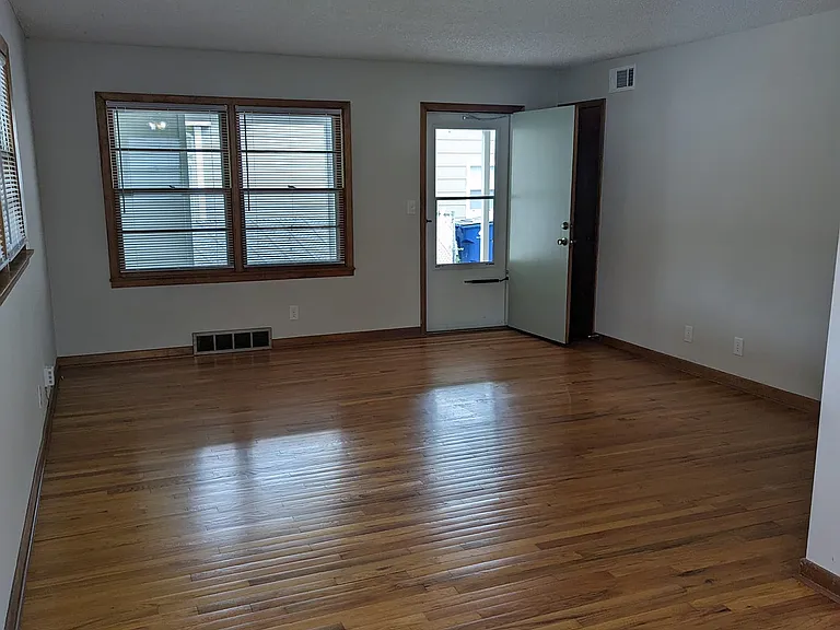 2214 S Wichita St — Photo 3