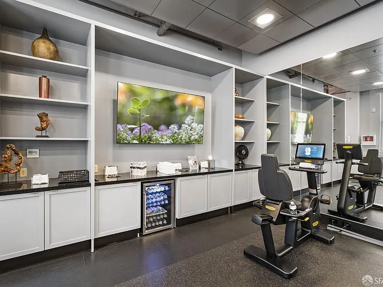 690 Market St #2202 — Photo 25