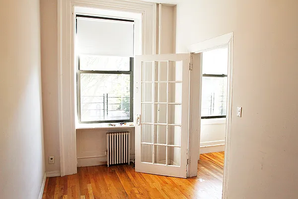 Rented by Twyford Real Estate | media 13