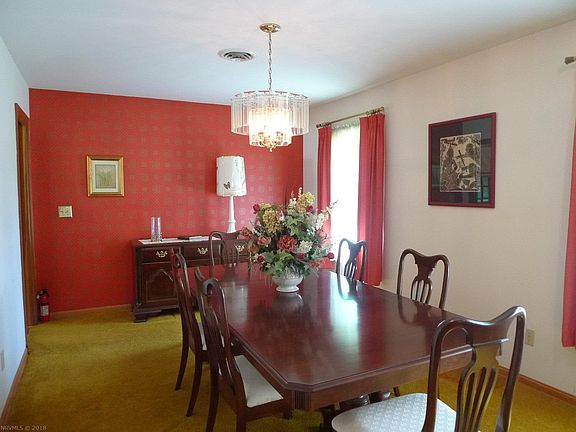 3rd image of 118 McConnell Ave