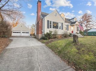 23 Megin Dr, Hamden, CT 06514