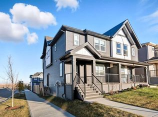 150 W Edith Grn NW, Calgary, AB T3R2B5