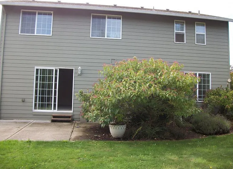 2187 NE Grandhaven St — Photo 18