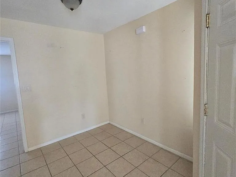 3001 Daffodil Ave #7 — Photo 12