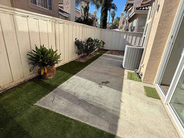 1828 Monserrat Way — Photo 42