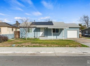 320 E Fairview Rd, Bakersfield, CA 93307