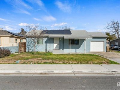 320 E Fairview Rd, Bakersfield, CA, 93307