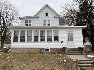 702 W Mullan Ave, Waterloo, IA 50701