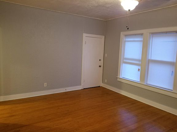 4th image of 240 Natalen Ave APT 1