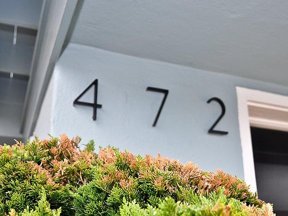 3rd image of 472 Country Club Dr