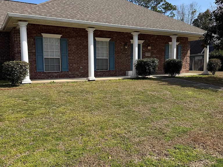 13290 English Cv — Photo 2