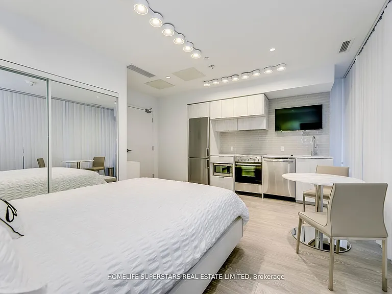 181 Dundas St E #2303 — Photo 11