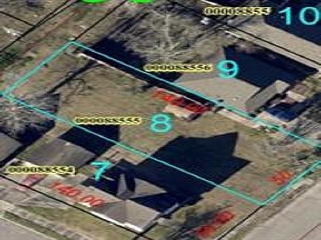 2nd image of 1011 6th St